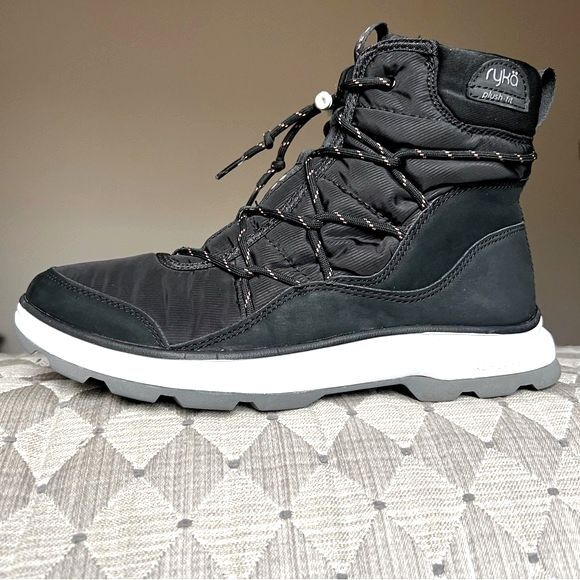 Ryka Brea Black Cold Weather Hi-Top Sneaker Booties w/ Plush Fit Women Size 8.5 - Picture 1 of 13